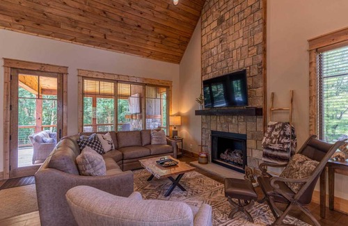 Elk Park House | House ∙ 3 bedrooms ∙ 8 guests