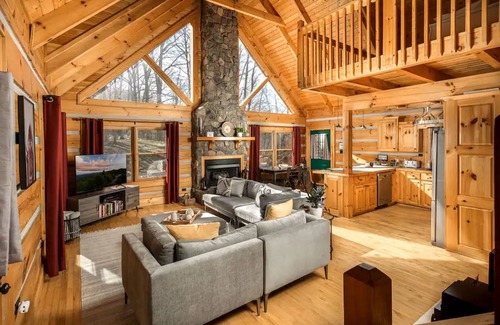 Zionville House | House ∙ 3 bedrooms ∙ 9 guests