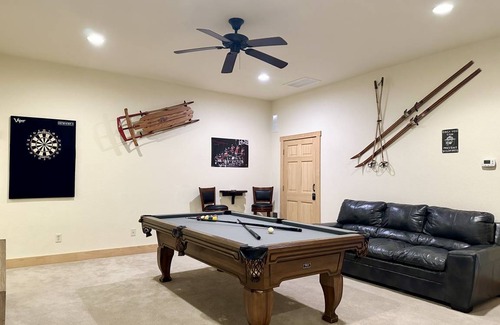 Wolf Laurel House | House ∙ 3 bedrooms ∙ 10 guests