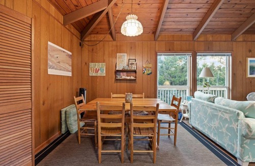 Pine Knoll Shores House | House ∙ 4 bedrooms ∙ 8 guests