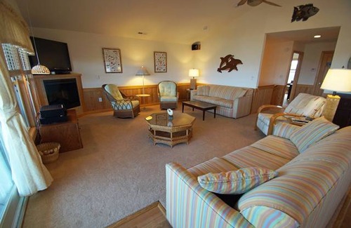 Kill Devil Hills House | House ∙ 4 bedrooms ∙ 12 guests