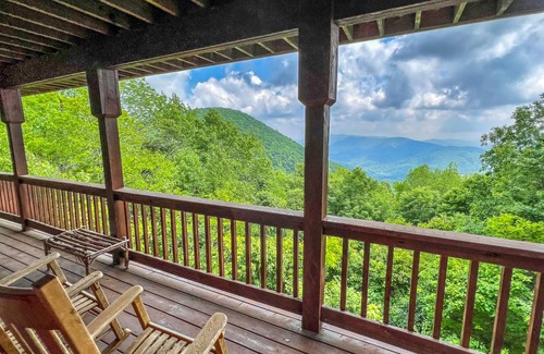 West Jefferson House | House ∙ 4 bedrooms ∙ 10 guests