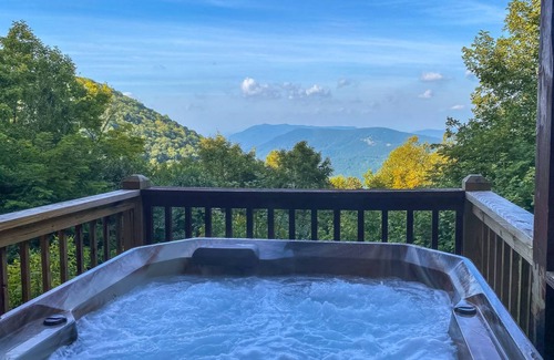 West Jefferson House | House ∙ 4 bedrooms ∙ 10 guests