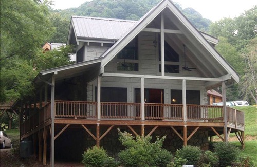 Maggie Valley House | House ∙ 4 bedrooms ∙ 8 guests