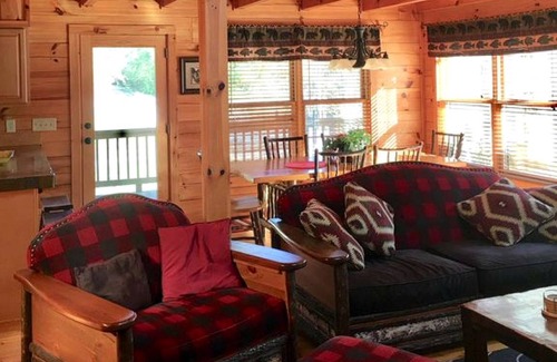 Maggie Valley House | House ∙ 4 bedrooms ∙ 8 guests