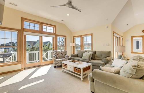 Buck Island House | House ∙ 4 bedrooms ∙ 10 guests