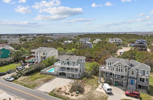 Whalehead Beach House | House ∙ 4 bedrooms ∙ 10 guests