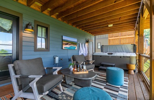 Lenoir House | House ∙ 4 bedrooms ∙ 12 guests