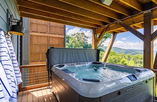 Lenoir House | House ∙ 4 bedrooms ∙ 12 guests