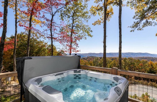 Lenoir House | House ∙ 4 bedrooms ∙ 9 guests