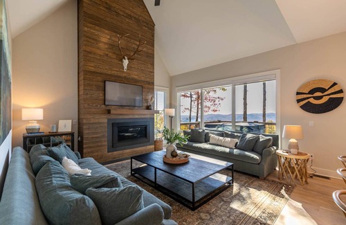 Lenoir House | House ∙ 4 bedrooms ∙ 9 guests