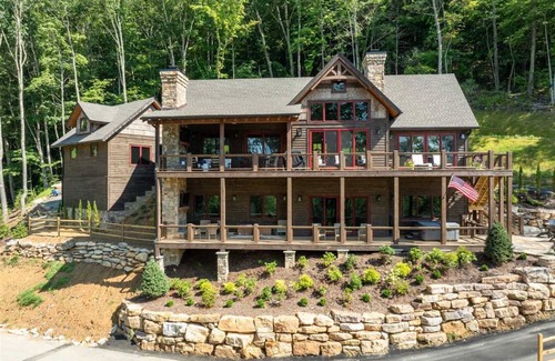 Banner Elk House | House ∙ 4 bedrooms ∙ 12 guests