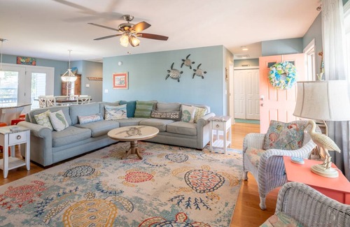 Tranquil Harbour House | House ∙ 4 bedrooms ∙ 13 guests