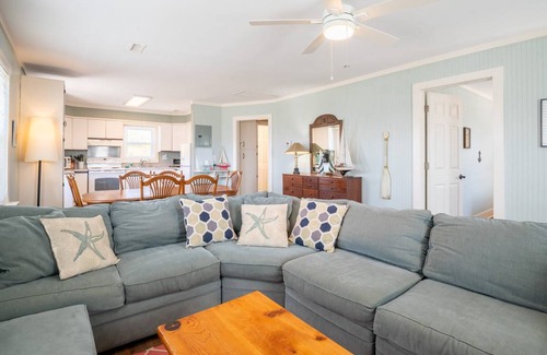 Topsail Beach House | House ∙ 5 bedrooms ∙ 12 guests