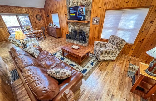 Grassy Creek House | House ∙ 5 bedrooms ∙ 10 guests