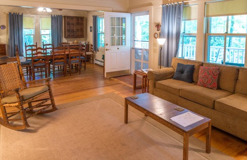 Montreat House | House ∙ 5 bedrooms ∙ 10 guests