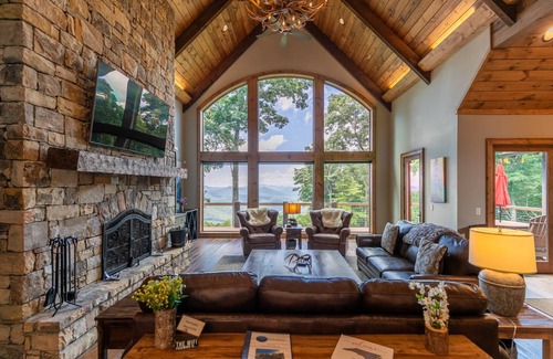 Banner Elk House | House ∙ 5 bedrooms ∙ 16 guests