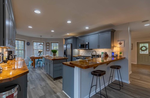 Mill Ridge House | House ∙ 5 bedrooms ∙ 14 guests