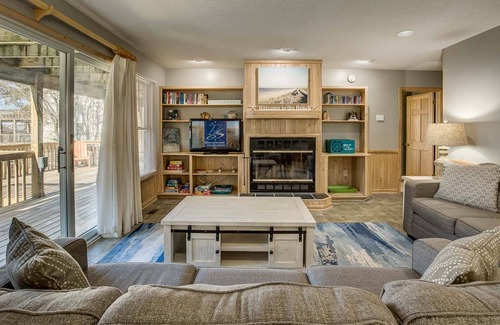 Corolla Light House | House ∙ 6 bedrooms ∙ 13 guests