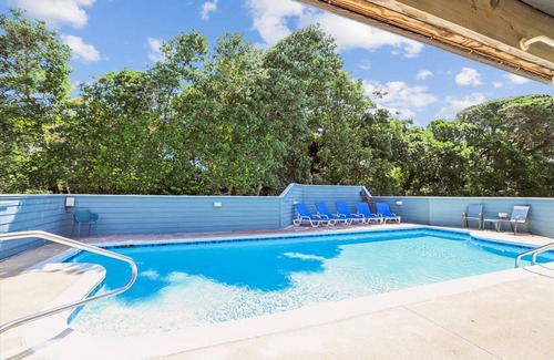 Southern Shores House | House ∙ 7 bedrooms ∙ 17 guests