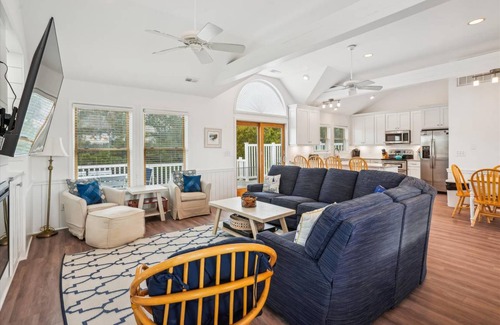 Whalehead Beach House | House ∙ 8 bedrooms ∙ 18 guests