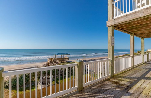Surf City House | House ∙ 8 bedrooms ∙ 22 guests