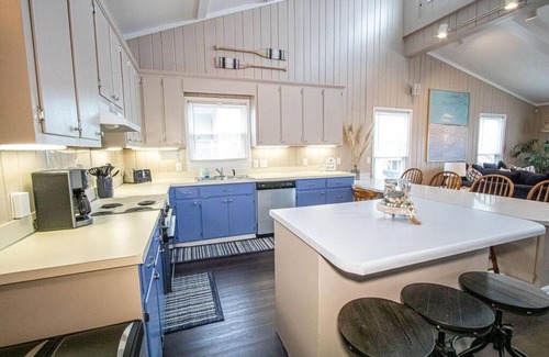 Holden Beach House | How Sweet The Sound - Great Dune Home in Quiet Neighborhood.