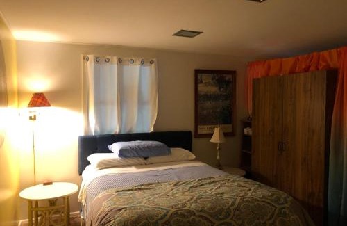 Lake Junaluska Apartment | Hummingbird Suite at Lake J