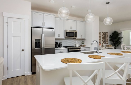 Bermuda Bay House | Island Breeze 3 Bedroom at Cambridge Cove with Private Hot Tub!