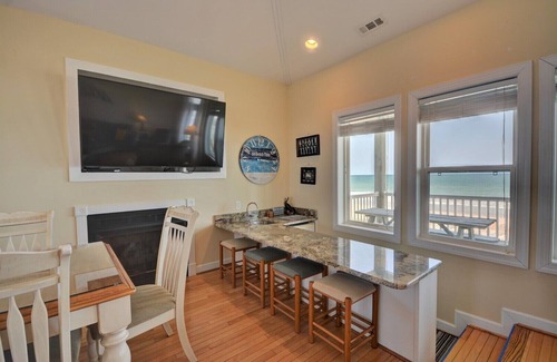 North Topsail Beach House | "Just Chill'n" - OCEANFRONT 5 Bedroom Home