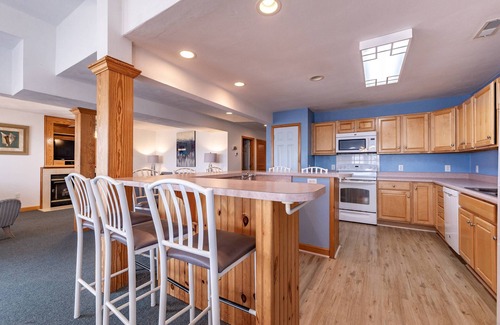 Kill Devil Hills House | K1202 Cloud Nine. Semi-Oceanfront, Pool, Hot Tub, PETS OK, 8 Bedrooms