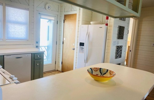 Holden Beach House | King of the Sea - Oceanfront with Covered Oceanside Porch!