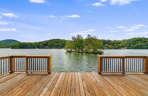 Tuxedo House | Lake Summit Estate. Directly On The Water!