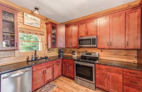 Dixie - Berryhill Cabin | Lakefront Luxury Log Cabin - Hot Tub, Pickleball Court, Fire Pits, 2-Story Dock!