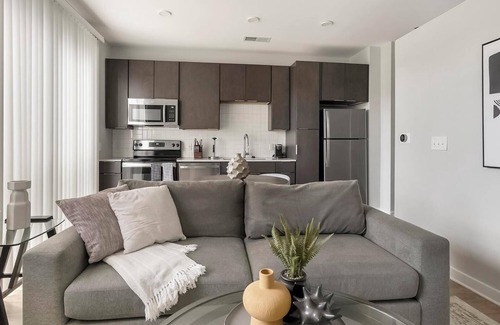 Downtown Apartment | Landing | Chic 1BD, Pool, Gym