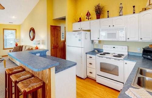 Hatteras House | Lovely home with private pool, decks, amazing ocean view, & W/D