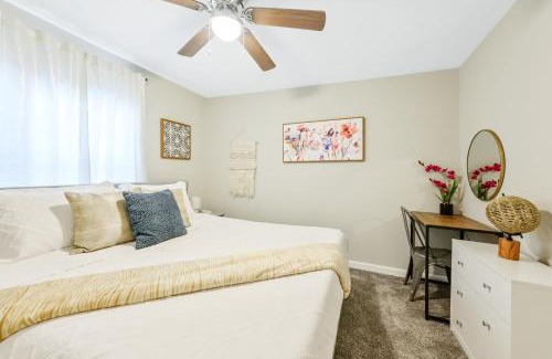 Durham House | *Lux Modern Townhome * Downtown* King Beds * Duke*