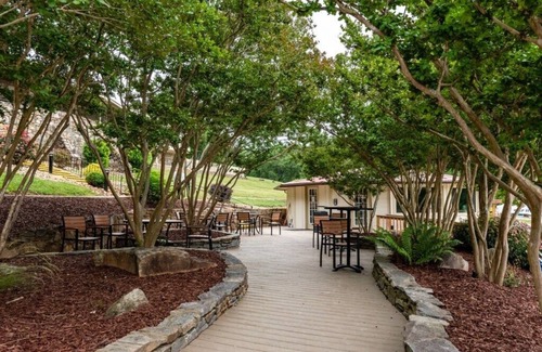 Lake Lure Condo | Luxurious Club Wyndham Resort at Fairfield Mountains, 2 Bedroom Deluxe Suite