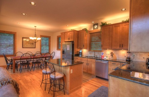 Seven Devils Cabin | Luxury Log Cabin with Breathtaking Views