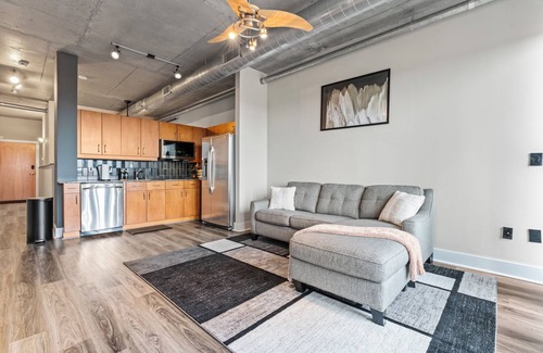 First Ward Condo | Luxury Uptown Charlotte Condo with Skyline Views