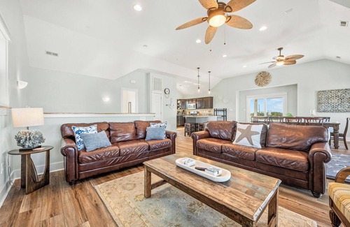 South Nags Head House | Mariner's Star Five Bedroom Home in Nags Head with Private Pool and Hot Tub