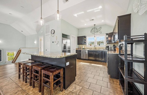 South Nags Head House | Mariner's Star Five Bedroom Home in Nags Head with Private Pool and Hot Tub