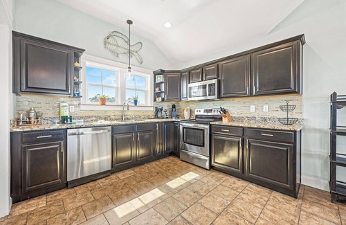 South Nags Head House | Mariner's Star Five Bedroom Home in Nags Head with Private Pool and Hot Tub
