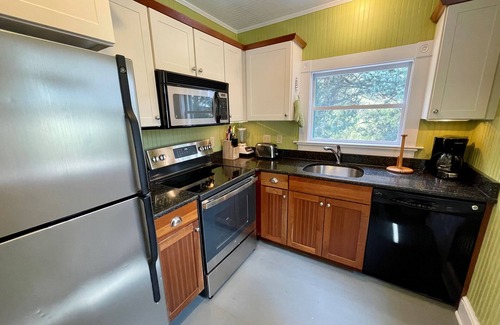 Ocracoke House | Mattie Midgette Cottage: A taste of old Ocracoke, modern conveniences