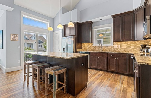 Corolla Light House | Message in a Bottle at Beacon Villas, 4 Bedroom Luxury Townhome w/Corolla Light Resort Amenities