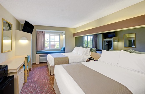 Burlington Hotel | Microtel Inn & Suites by Wyndham Burlington