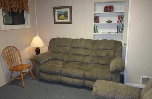 Flat Rock Cabin | Mill House Lodge - 2 Bedroom Suite Mill House
