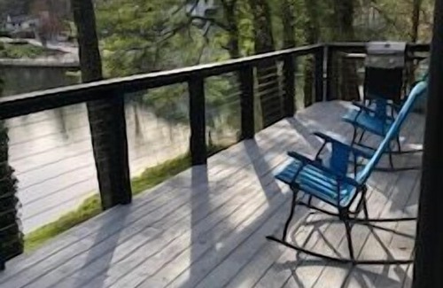 Flat Rock Cabin | Mill House Lodge - Jordan Lake Cottage