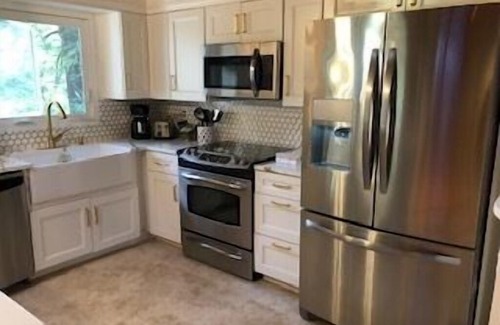 Flat Rock Cabin | Mill House Lodge - Jordan Lake Cottage