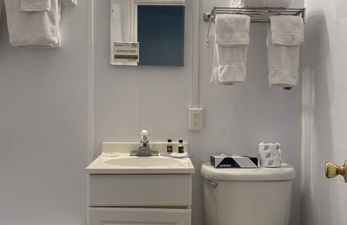 Flat Rock Apartment | Mill House Lodge - Studios